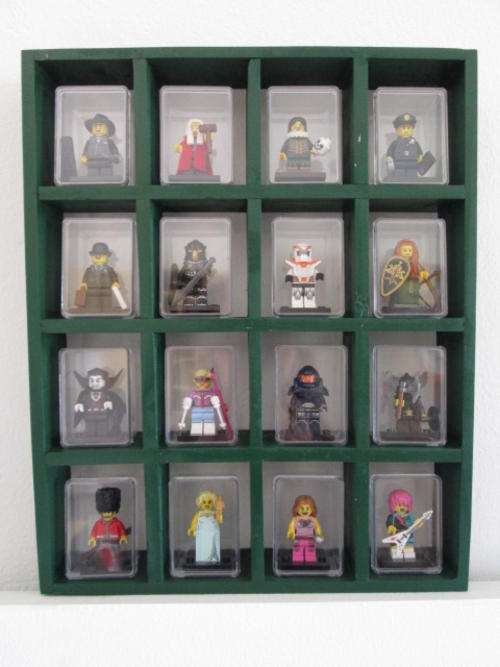 LEGO Minifigure Display Shelf GREEN (For a full set of 16) - Painted Pine wood & hand crafted