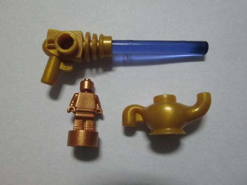 Lost Treasures (Copper Trophy, Genie Lamp & Pearl Gold Alien Blaster) - Lego Minifigure Accessories
