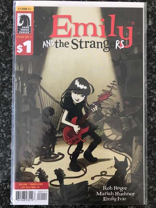Emily and the Strangers #1 (NM - 2014) Dark Horse