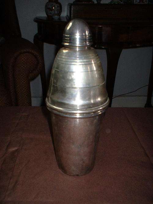 Vintage shaker