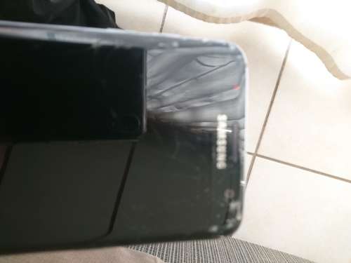 Cracked Samsung Galaxy S7 Edge 32GB Black