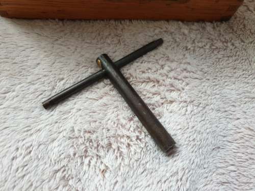 Jsgus Pigeon Racing Clock - Antique