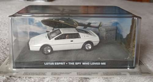 James Bond 007 Lotus Esprit S1 - 1/43 Scale - The Spy Who Loved Me
