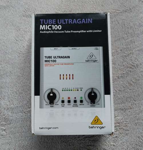 Behringer MIC100 Tube Ultragain Vacuum Tube Pre-Amp