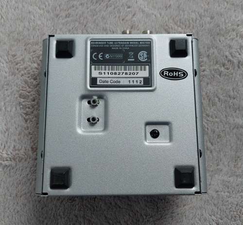 Behringer MIC100 Tube Ultragain Vacuum Tube Pre-Amp