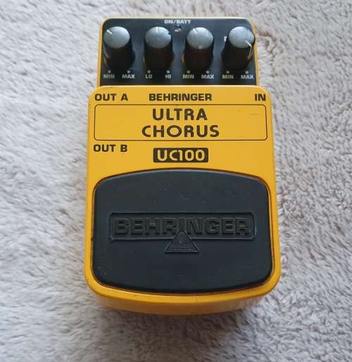 Behringer UC100 Ultra Chorus Guitar Pedal