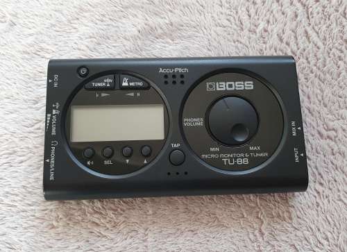 Boss TU-88 Micro Monitor and Tuner