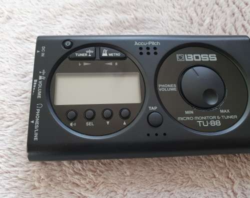 Boss TU-88 Micro Monitor and Tuner
