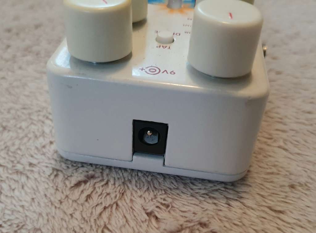 Electro-Harmonix Canyon Delay Looper Guitar Pedal