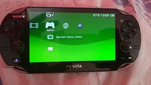 PS VITA 1000 WITH OVER 50 GAMES