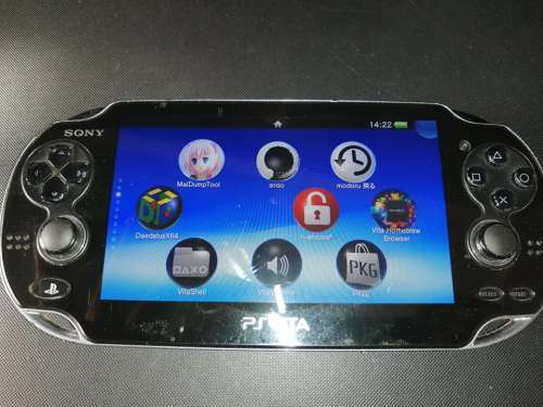 PS VITA WITH OVER 1000 GAMES SEE DESCRIPTION