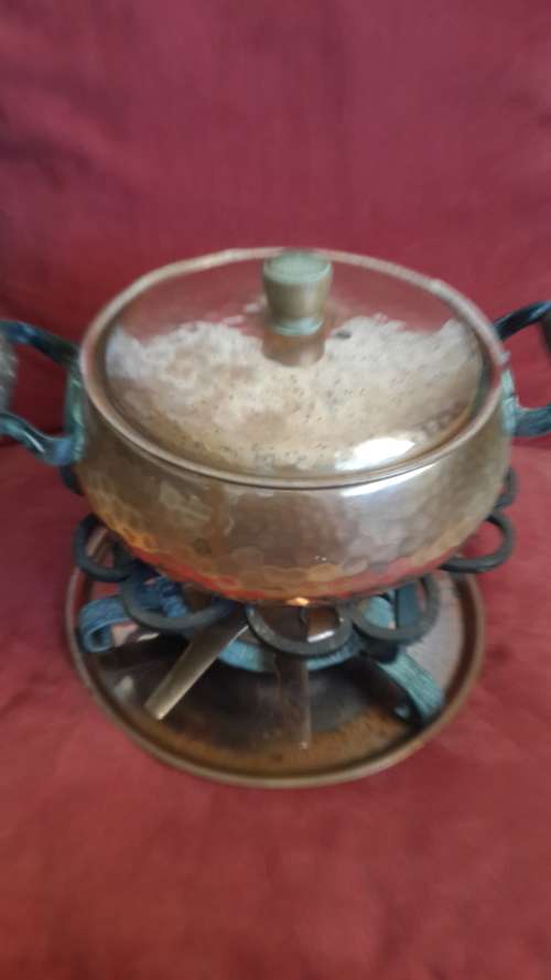 Rare !! Large 1950's Copper Fondue Pot (Complete @ Mint Condition)