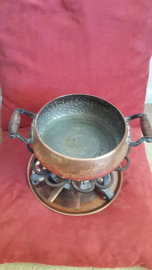 Rare !! Large 1950's Copper Fondue Pot (Complete @ Mint Condition)