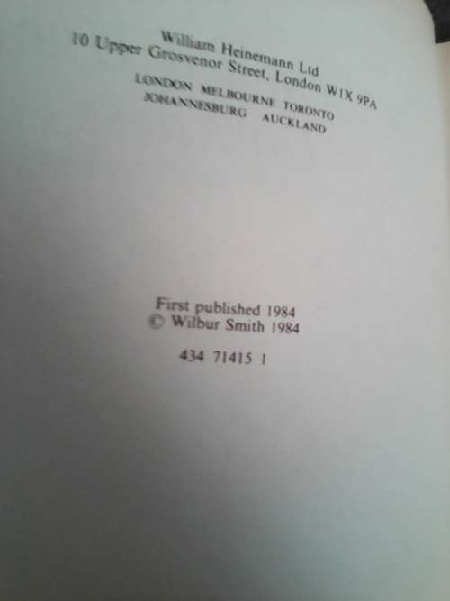 The Leopard Hunts in Darkness (1984 First Edition Hardcover) Wilbur Smith