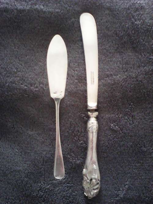 Mappin @ Webb Butterknife / R.M.Co FishKnife (Sold as One lot)