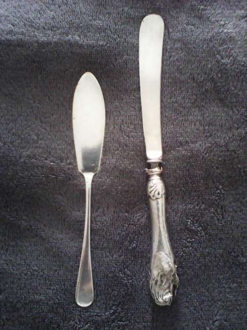 Mappin @ Webb Butterknife / R.M.Co FishKnife (Sold as One lot)