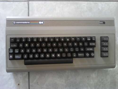 Retro 1982 Commodore 64 Multi Purpose Computer (Working)