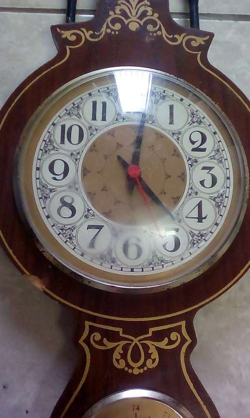 Vintage Italian Quartz Wall Clock