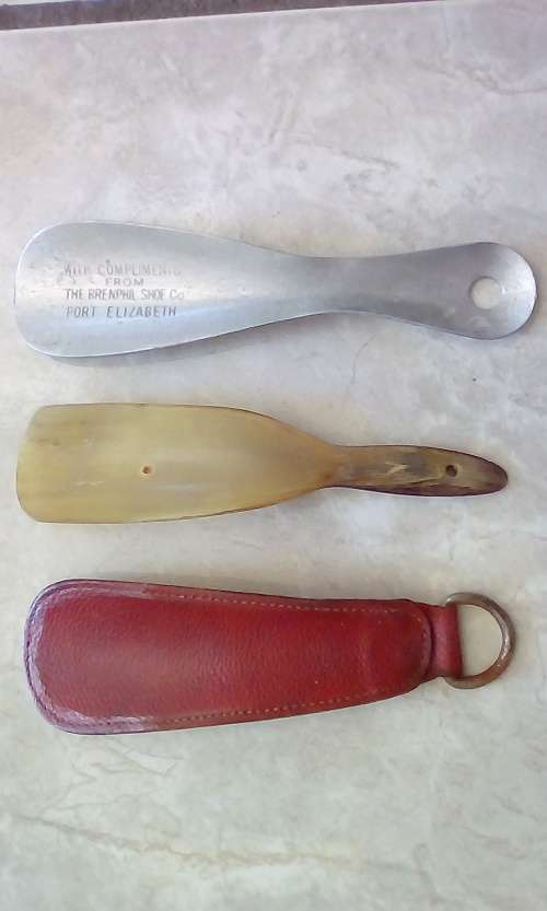 3 x Vintage Shoe Horns (Sold as one Lot)