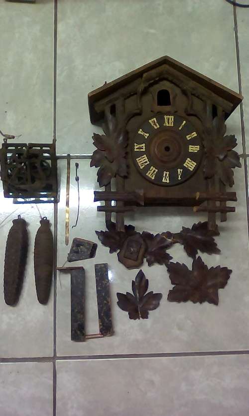 Possible German Black Forest Cuckoo Clock (Circa 1860's) PLEASE READ DESCRIPTION