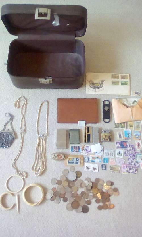 Vintage Vanity Case With Assortment Of Vintage Items - See Description