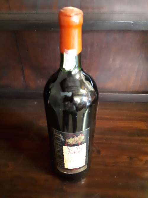 Rare Rijckshof Year 2000 Red Muscadel Limited Edition No 280 Of 2000 Bottles Produced 1.5L