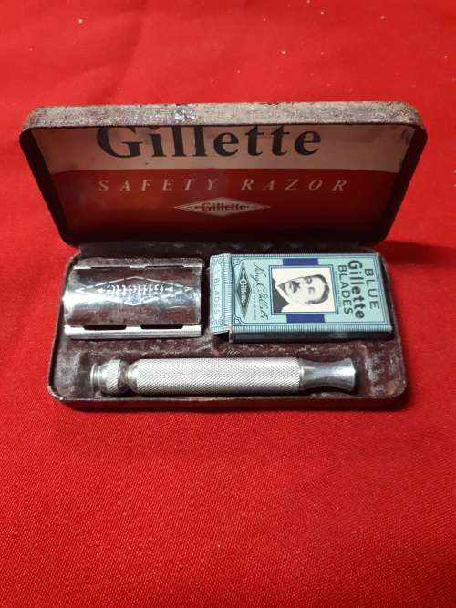 Vintage Gillette Safety Razor Complete In Original Box