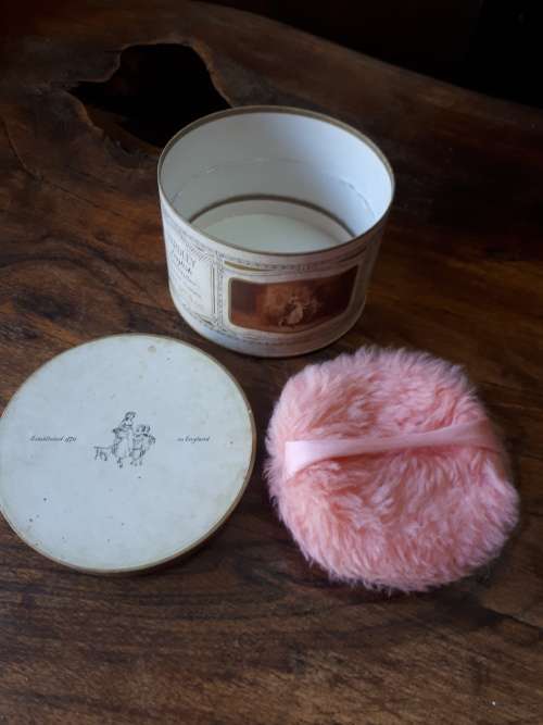 1969 Yardley Lavender Dusting Powder Container