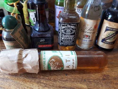 27 x Liquor Miniature Bottles (Most are still sealed)