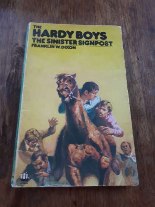 The Hardy Boys The Sinister Signpost Paperback