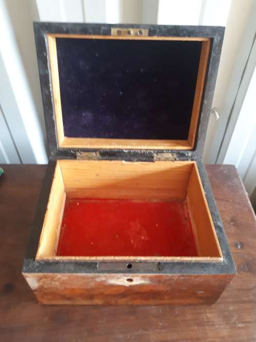 Vintage Wooden Cigar Box With Brass Finishes