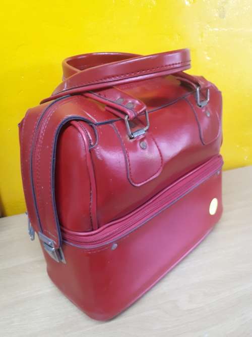 Vintage Leather Carry Bag with 4 Henselite Championship Woods Size 5