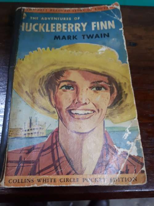 The Adventures of Huckleberry Finn - Mark Twain (1946 Paperback)