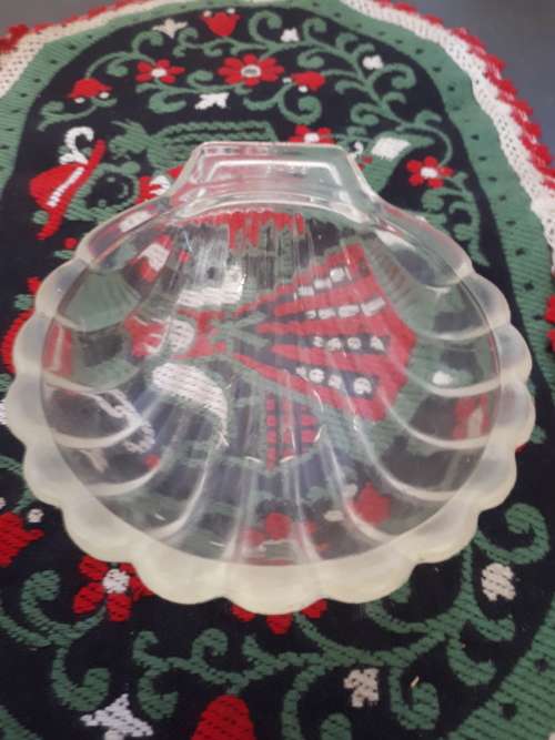 Retro Shell Shaped Glass Jelly Mould