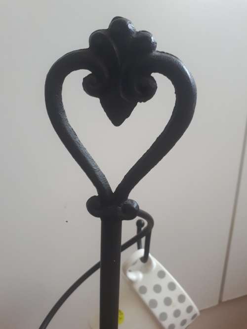 Old Cast Iron Mug Holder