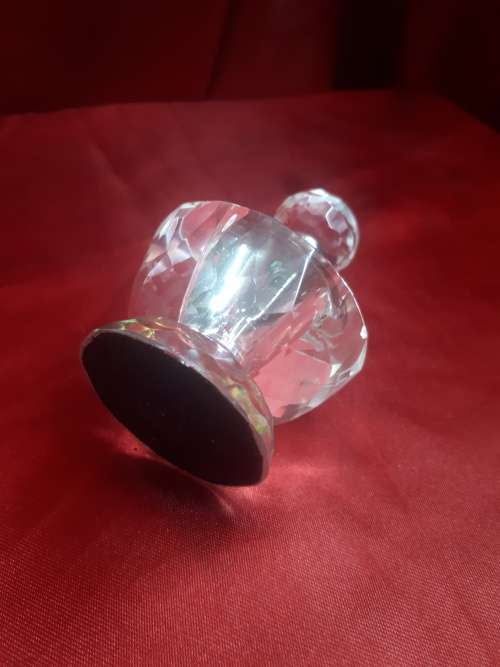 Stunning Vintage Crystal Perfume Bottle with Original Stopper (Mint Condition)