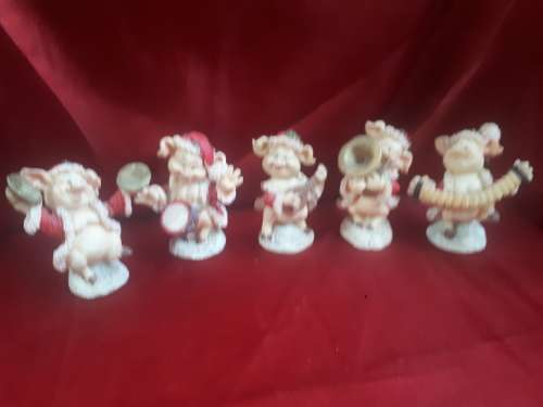 Set of 5 Vintage Ceramic Handpainted Piggy Band Xmas Themed