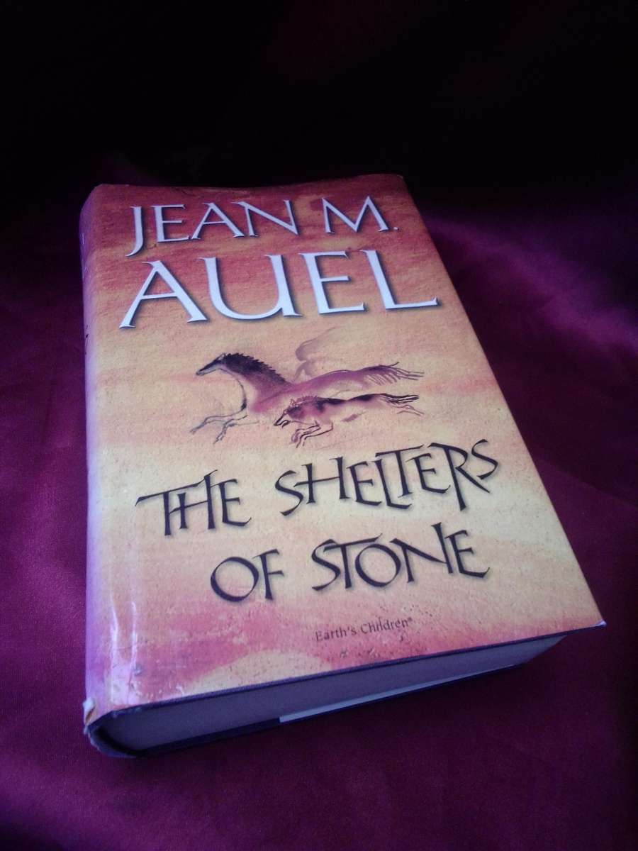 Jean M. Auel `The Shelters of Stone` 2002 Hardcover