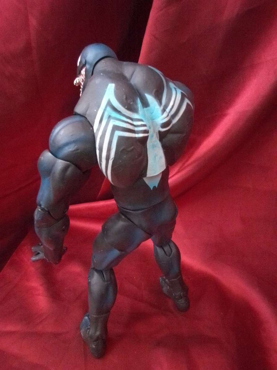 2005 Marvel `Spiderman Universe` VENOM Figurine