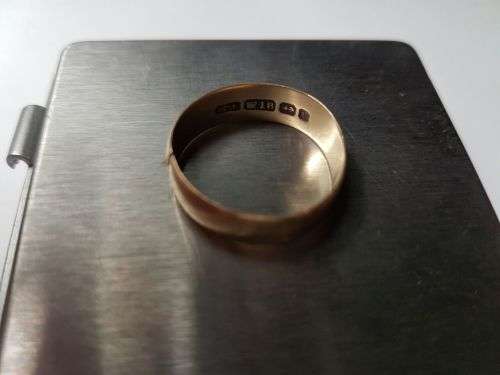 9ct and 18ct Scrap gold lot