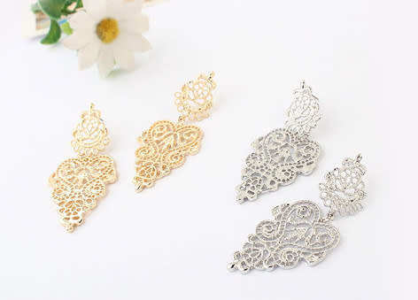 ***BEAUTIFUL*** VINTAGE SILVER LEAF LIKE BOHEMIAN DANGLE EARRINGS