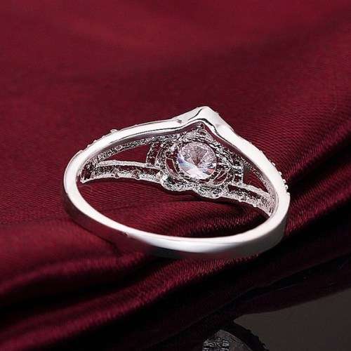 **HIGH QUALITY*** SILVER PLATED RING WITH ZIRCONIAS - SIZE 9