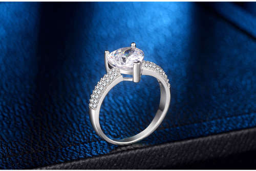 ***ELEGANT*** 925 STERLING SILVER HEART SHAPE RING