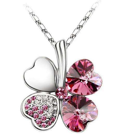 IMITATION CRYSTAL CLOVER NECKLACE WITH CHAIN 18 INCH LONG