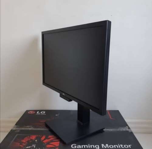 LG 24GM79G-b 144hz 1ms (1920x1080) Gaming Monitor