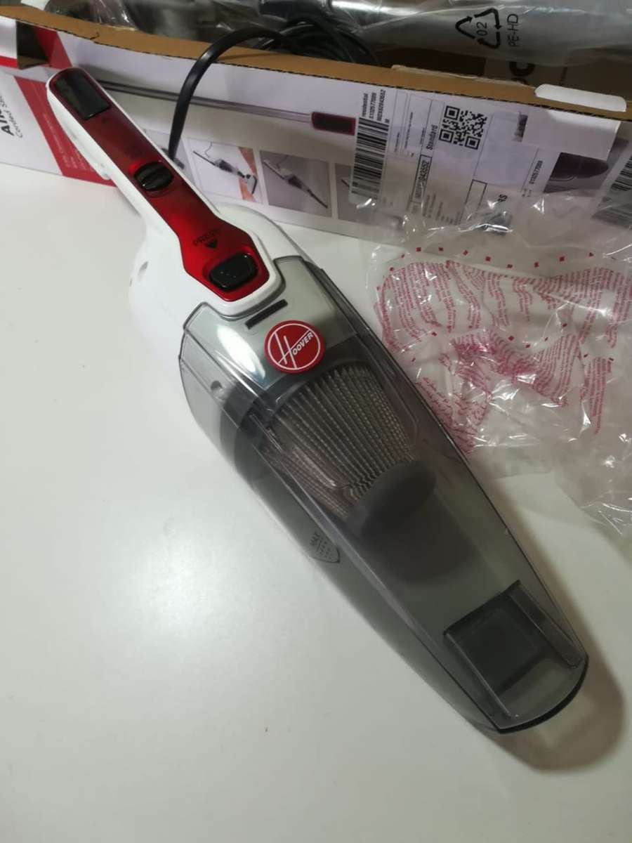 Multi-Functional Vacuum Cleaner - Hoover Air Light Stick HSV600C