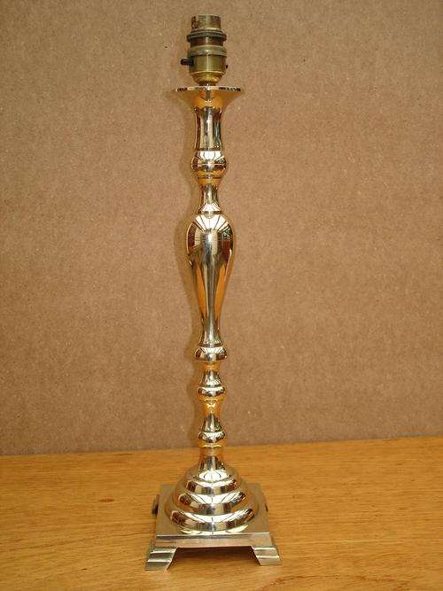 VERY TALL, ELEGANT & HEAVY ENGLISH VINTAGE BRASS ELECTRIC LAMP 45cms