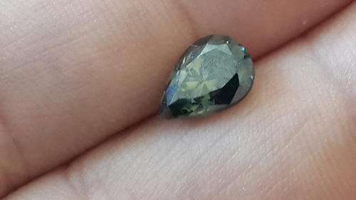 2.27ct - VS1- Pear Shape - Amazing Real Moissanite - Diamond Test 100%