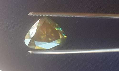 11.52 Carat - **MAGNIFICENT** Fancy Heart Cut - Stunning Green - Moissanite - 9.25 Hardness!!!