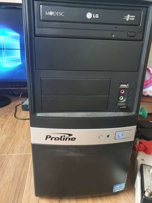 Desktop PC- intel core I5 - 3570cpu -340ghz 8Gb Ram - 2 TB hdd - with 2 x 23` Samsung led Monitor